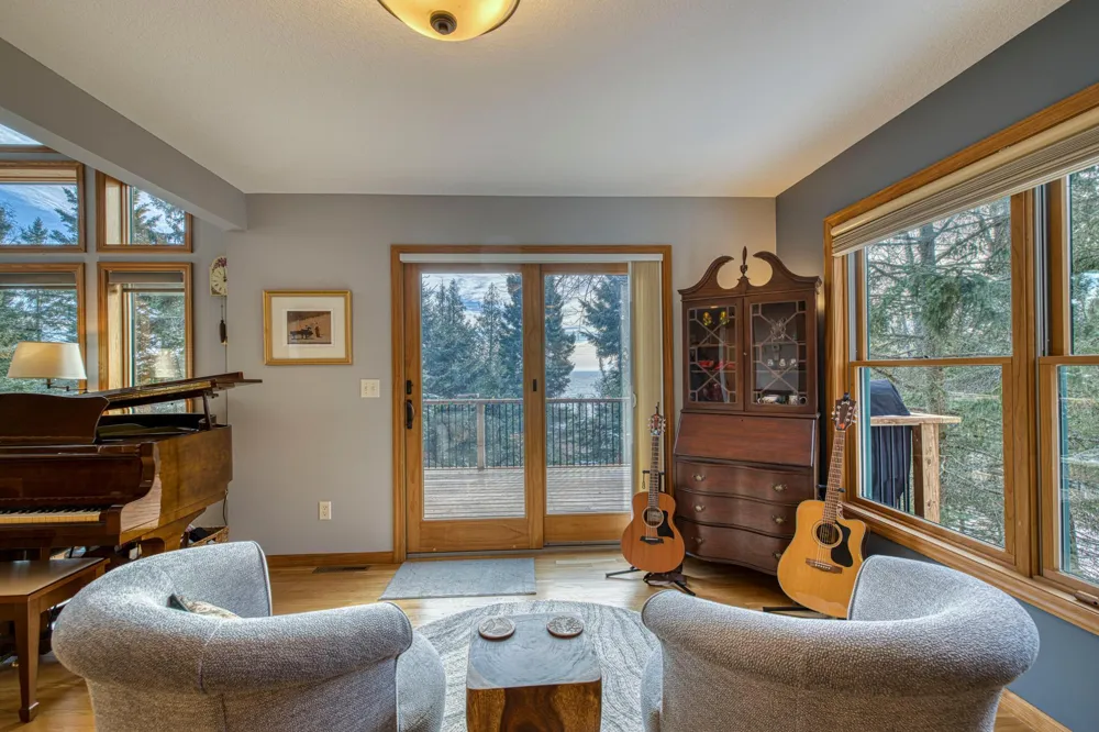 2472 Cliff View Circle Two Harbors, MN 55616
