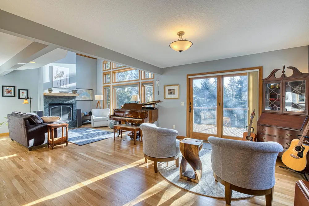 2472 Cliff View Circle Two Harbors, MN 55616