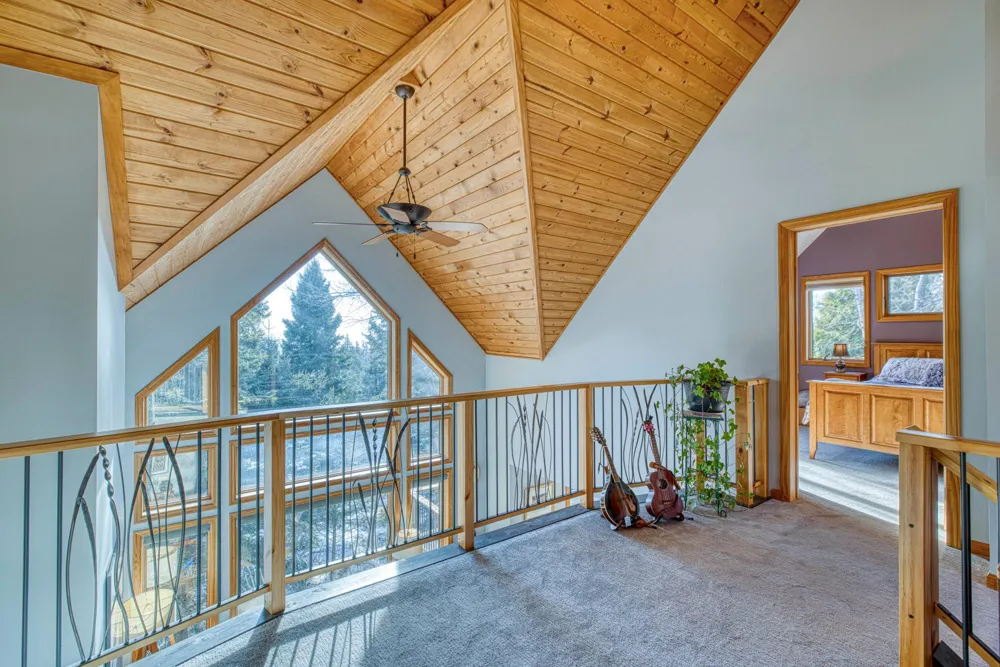 2472 Cliff View Circle Two Harbors, MN 55616