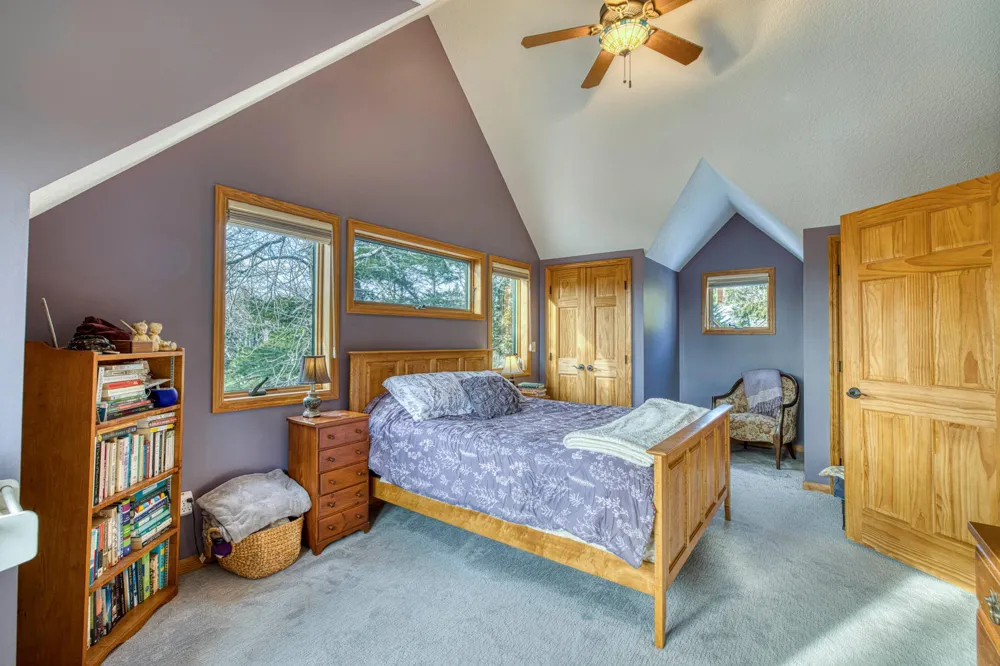 2472 Cliff View Circle Two Harbors, MN 55616