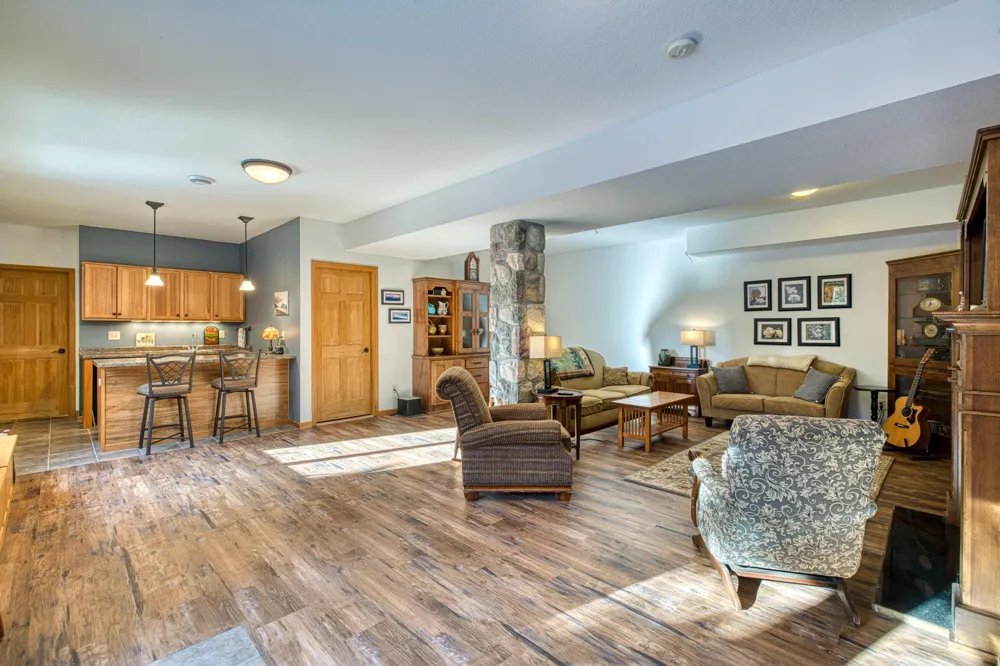2472 Cliff View Circle Two Harbors, MN 55616