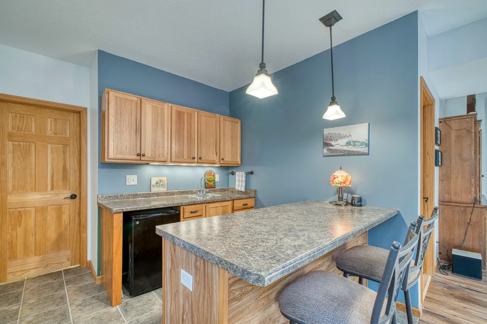 2472 Cliff View Circle Two Harbors, MN 55616
