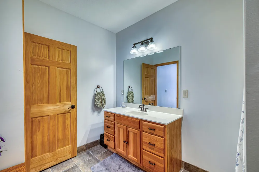2472 Cliff View Circle Two Harbors, MN 55616