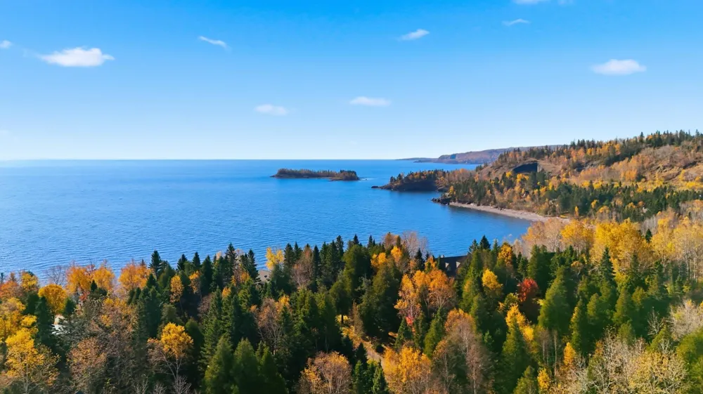 2472 Cliff View Circle Two Harbors, MN 55616