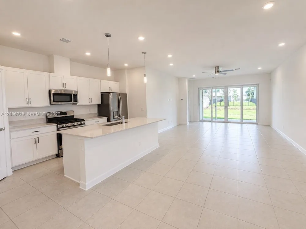 1416 Haywagon Trl #1416 Loxahatchee, FL 33470