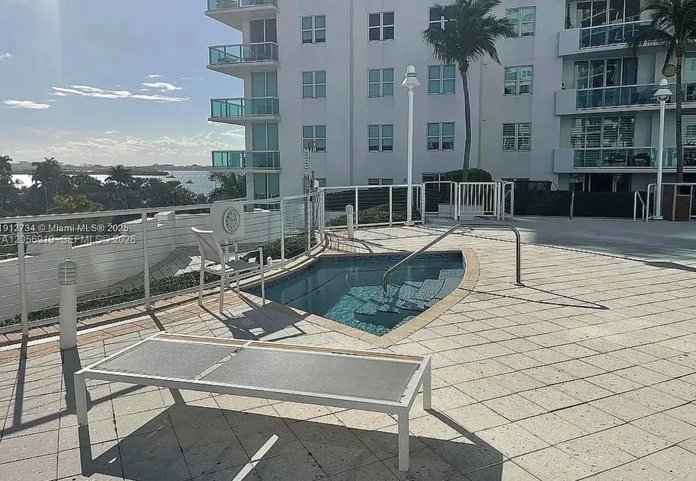 7900 Harbor Island Dr #705 North Bay Village, FL 33141
