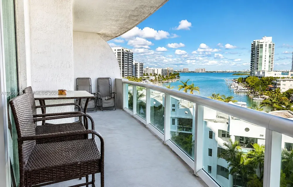 7900 Harbor Island Dr #705 North Bay Village, FL 33141