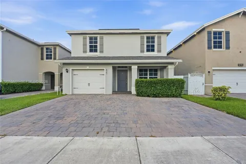 427 NE 6th Ct
