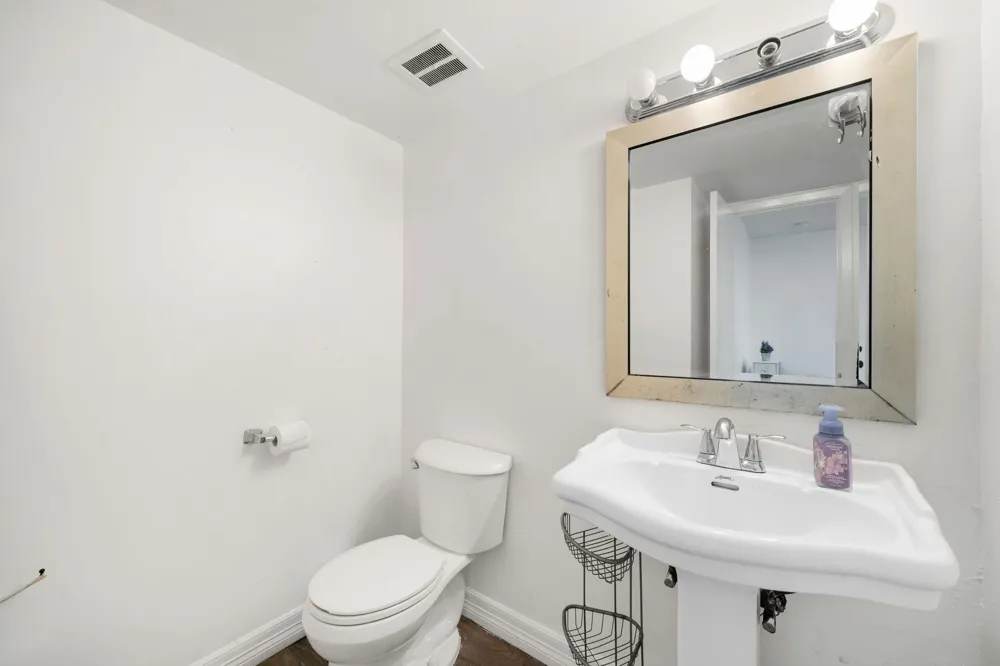 7272 Crownwest Street #7272 Houston, TX 77072