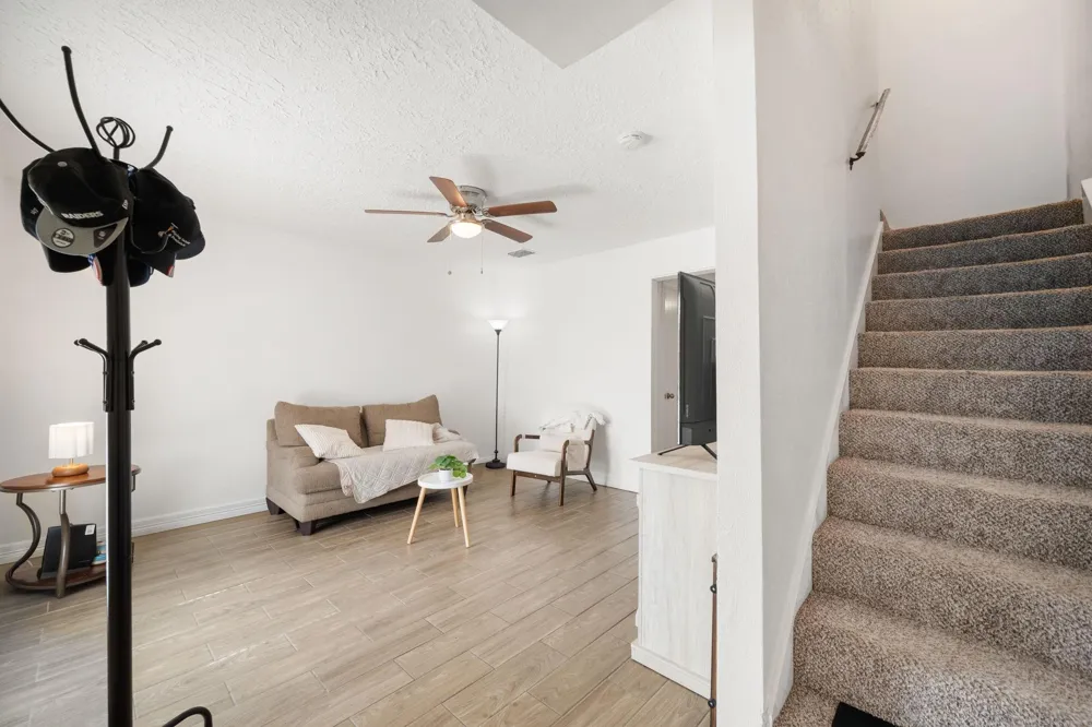 7272 Crownwest Street #7272 Houston, TX 77072
