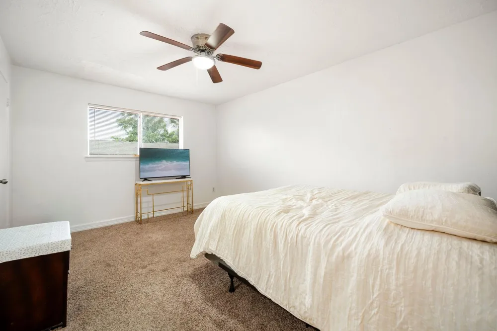 7272 Crownwest Street #7272 Houston, TX 77072