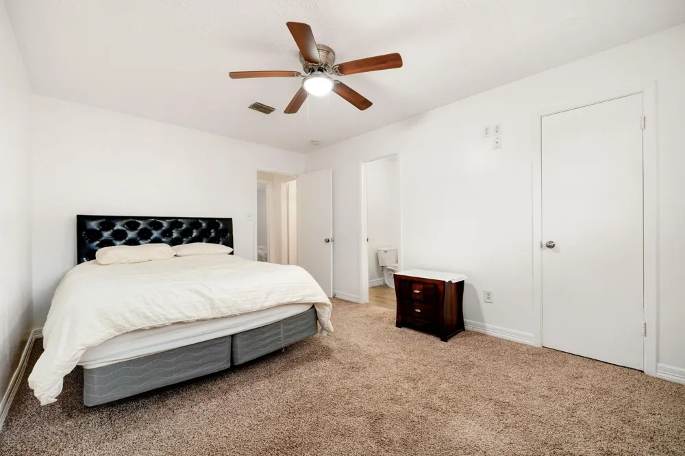 7272 Crownwest Street #7272 Houston, TX 77072