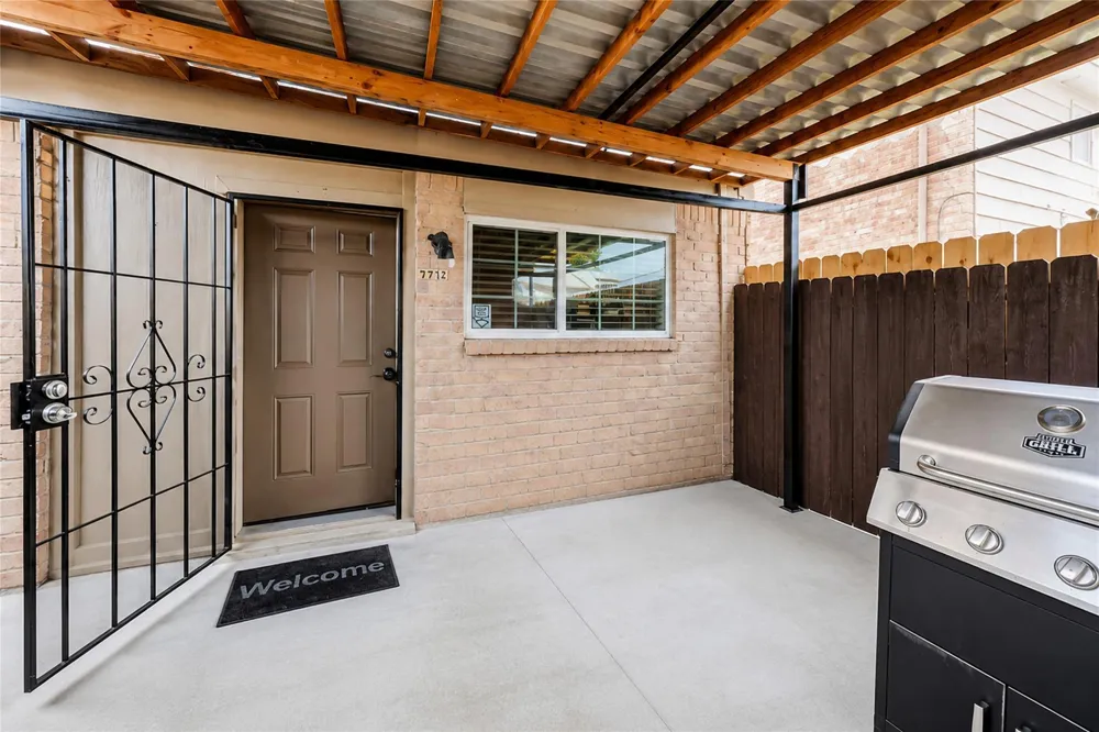 7272 Crownwest Street #7272 Houston, TX 77072