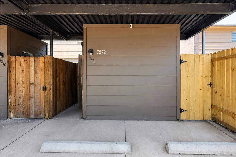 7272 Crownwest Street #7272 Houston, TX 77072