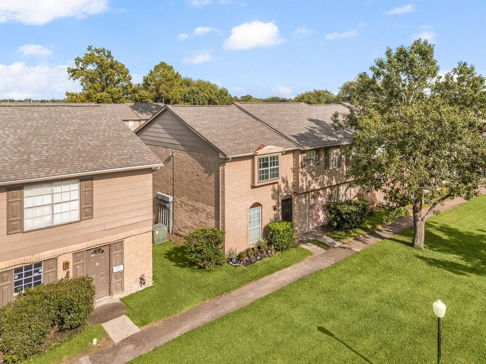 7272 Crownwest Street #7272 Houston, TX 77072