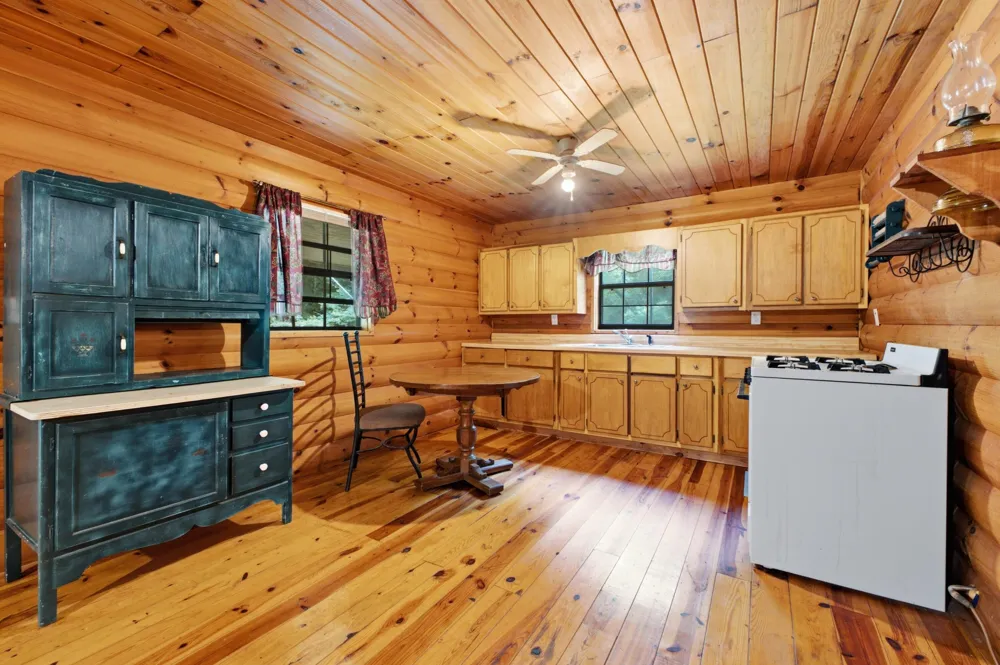 2 Dog Hollow Road Reliance, TN 37369