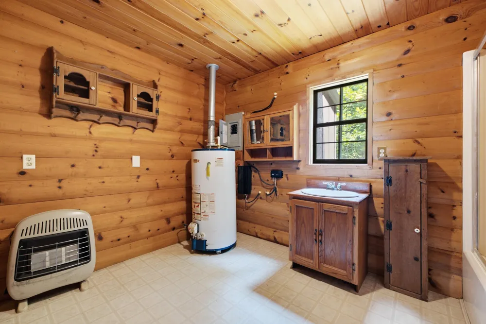 2 Dog Hollow Road Reliance, TN 37369
