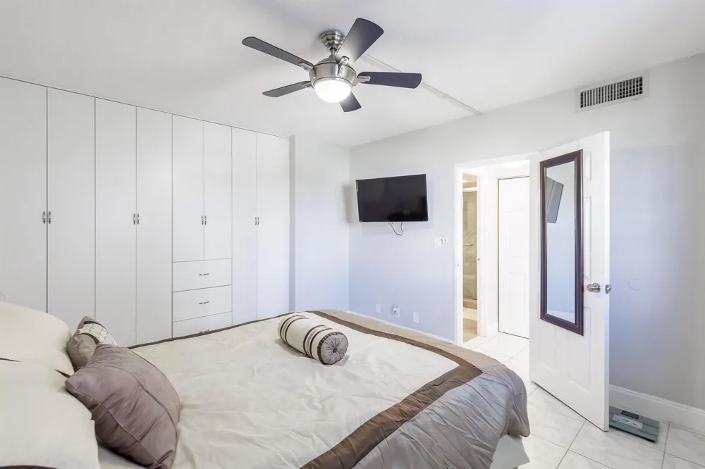 3801 S Ocean Drive #10S Hollywood, FL 33019