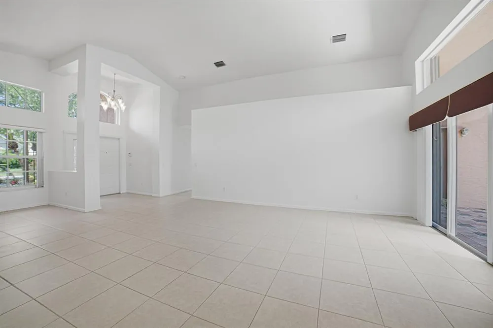 7639 Tarpon Cove Circle Lake Worth, FL 33467