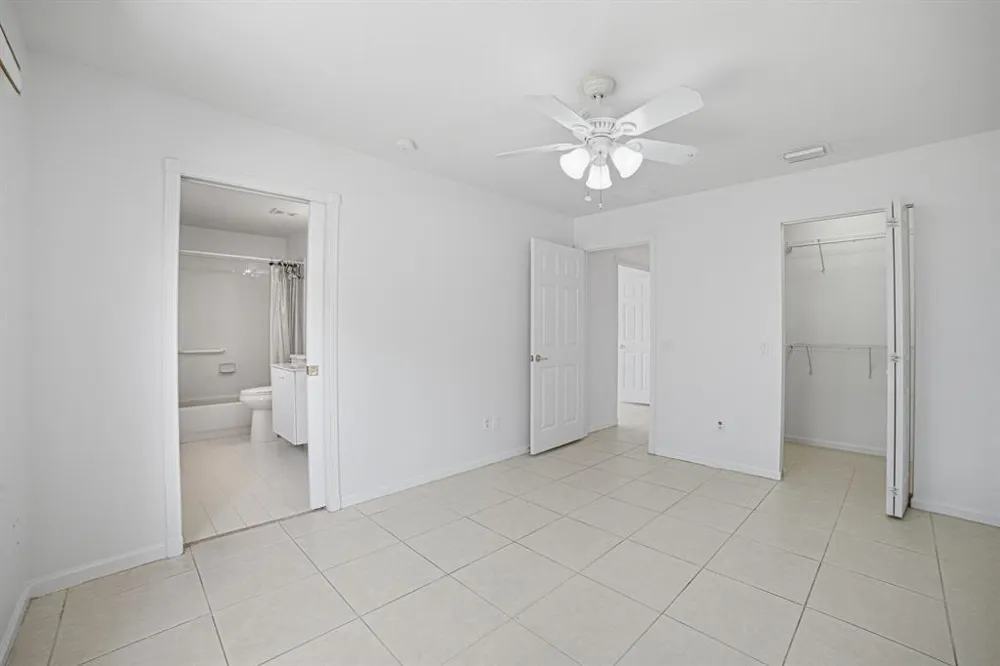 7639 Tarpon Cove Circle Lake Worth, FL 33467