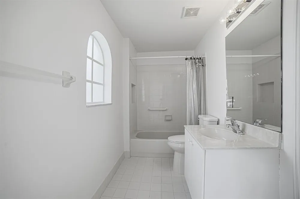 7639 Tarpon Cove Circle Lake Worth, FL 33467