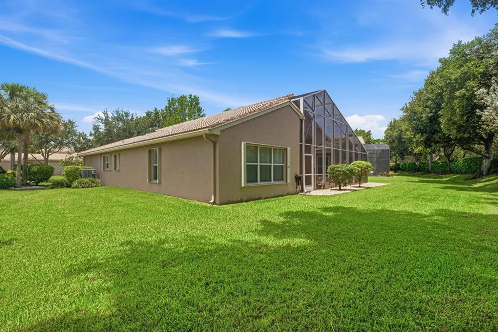 7639 Tarpon Cove Circle Lake Worth, FL 33467