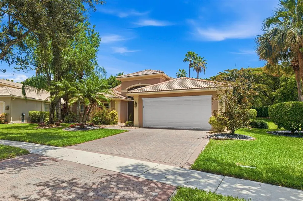 7639 Tarpon Cove Circle Lake Worth, FL 33467