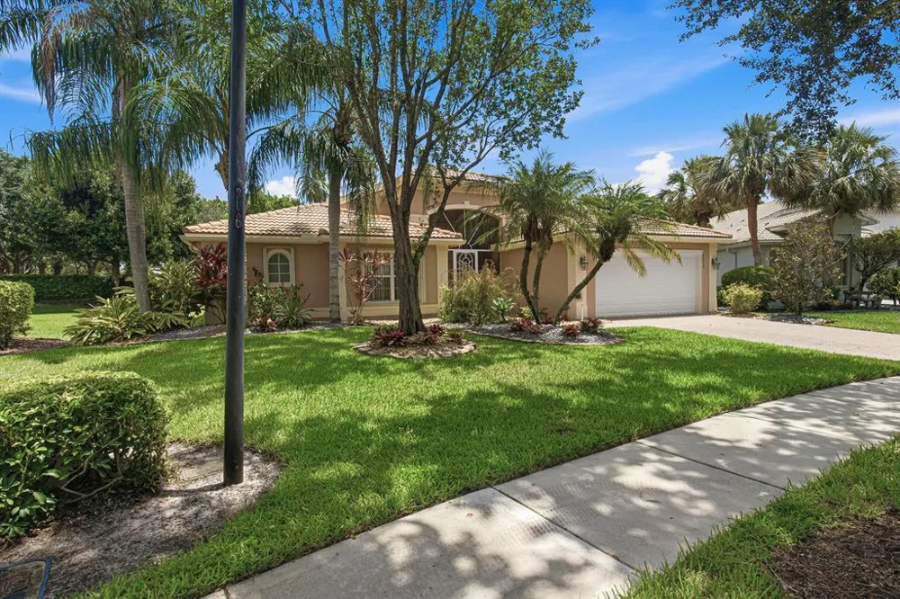 7639 Tarpon Cove Circle Lake Worth, FL 33467