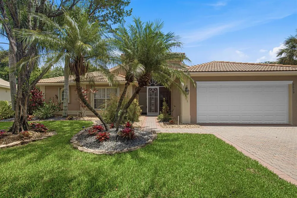7639 Tarpon Cove Circle Lake Worth, FL 33467