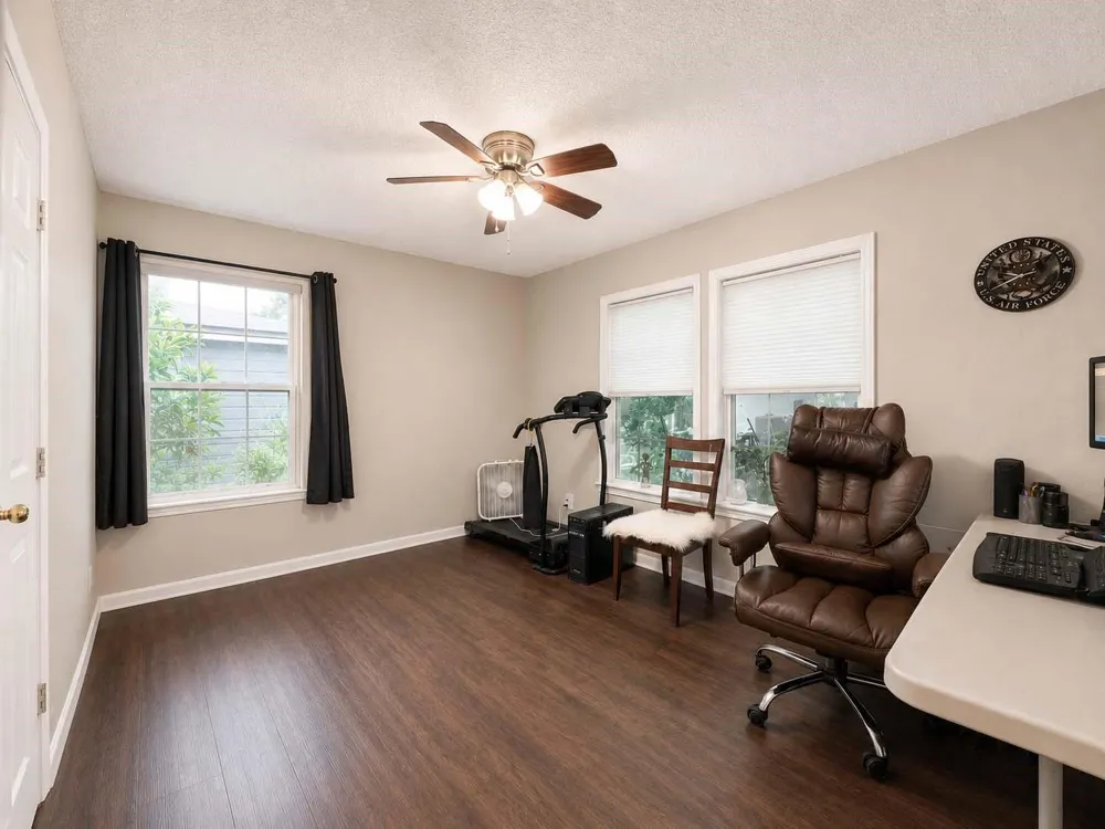 206 Cedar Drive Hitchcock, TX 77563