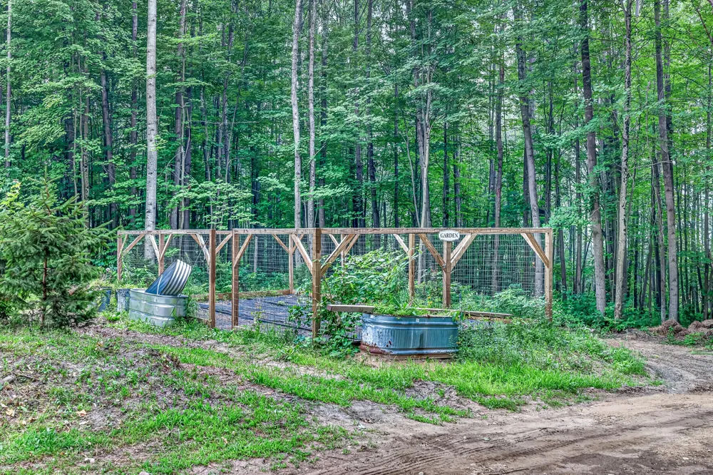 8045 W 16 Mile Troy Township, MI 49309