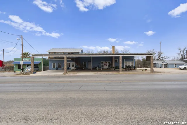 1871 STATE HIGHWAY 132 N Natalia, TX 78059
