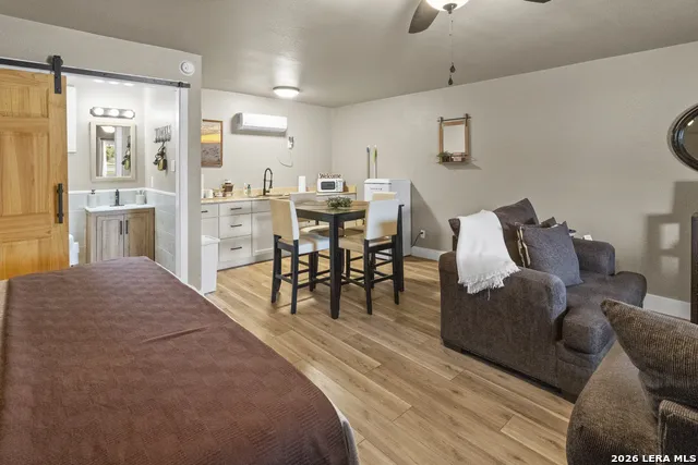 1871 STATE HIGHWAY 132 N Natalia, TX 78059