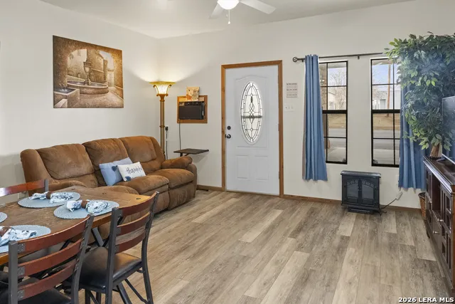 1871 STATE HIGHWAY 132 N Natalia, TX 78059