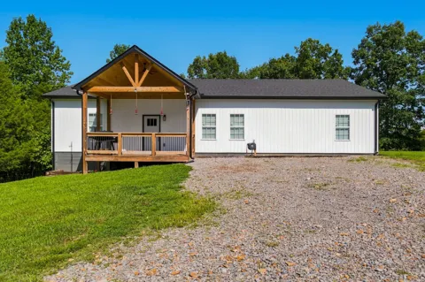 4251 Old Metal Rd