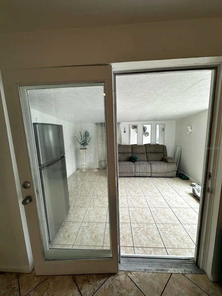 16004 SADDLE CREEK DRIVE Tampa, FL 33618