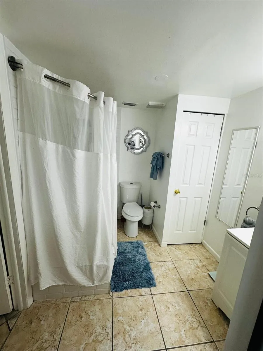 16004 SADDLE CREEK DRIVE Tampa, FL 33618