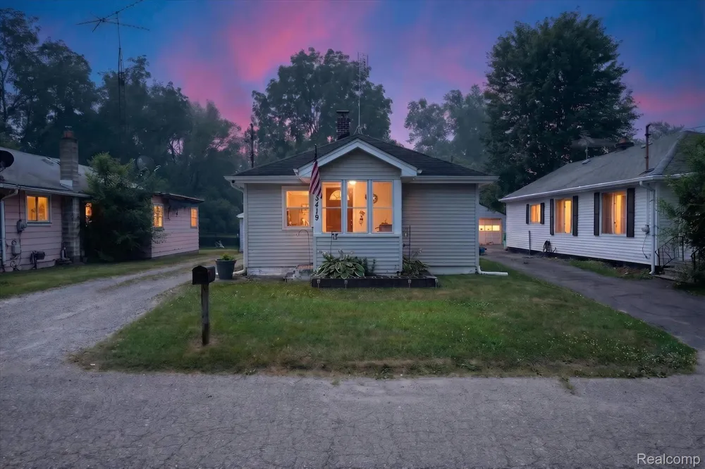 3419 Gypsy Lane Leoni Township, MI 49202