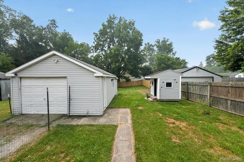 3419 Gypsy Lane Leoni Township, MI 49202