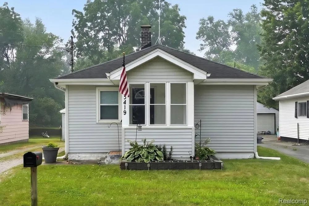 3419 Gypsy Lane Leoni Township, MI 49202