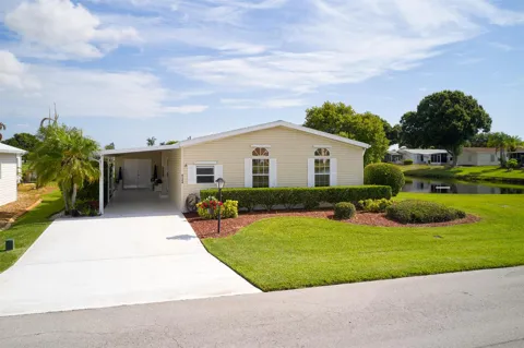 8126 Meadowlark Lane