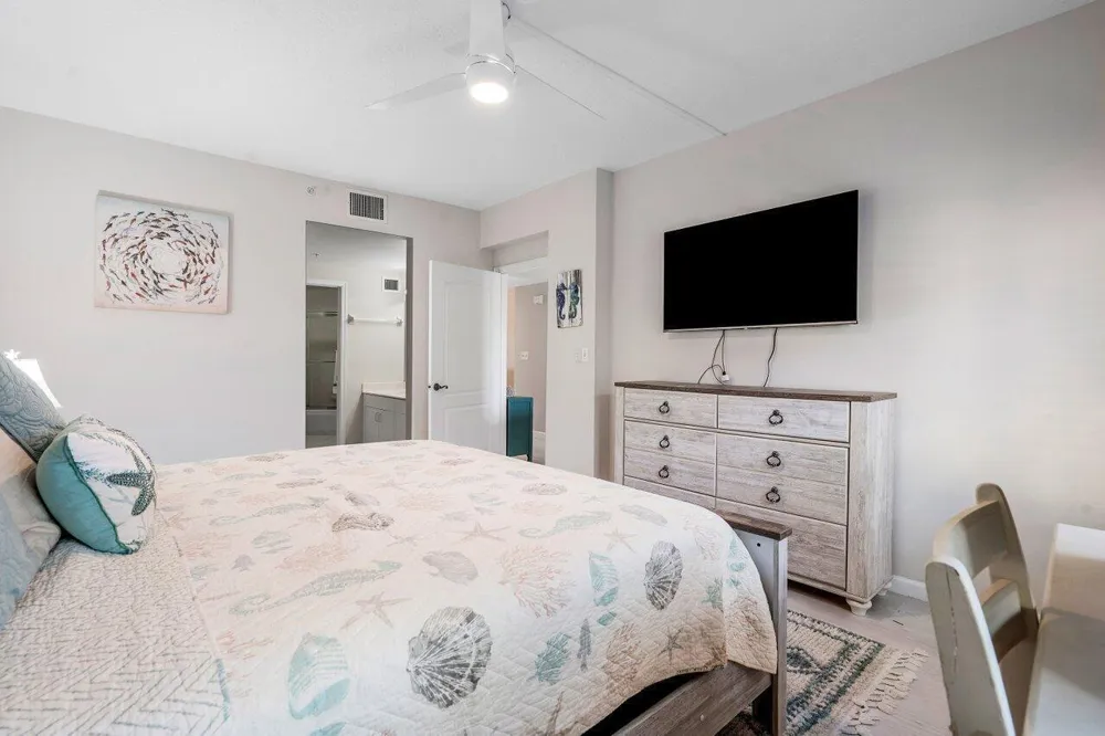 300 Uno Lago Drive #304 Juno Beach, FL 33408