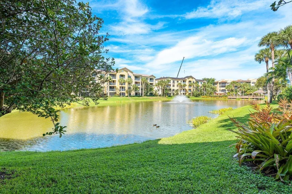 300 Uno Lago Drive #304 Juno Beach, FL 33408