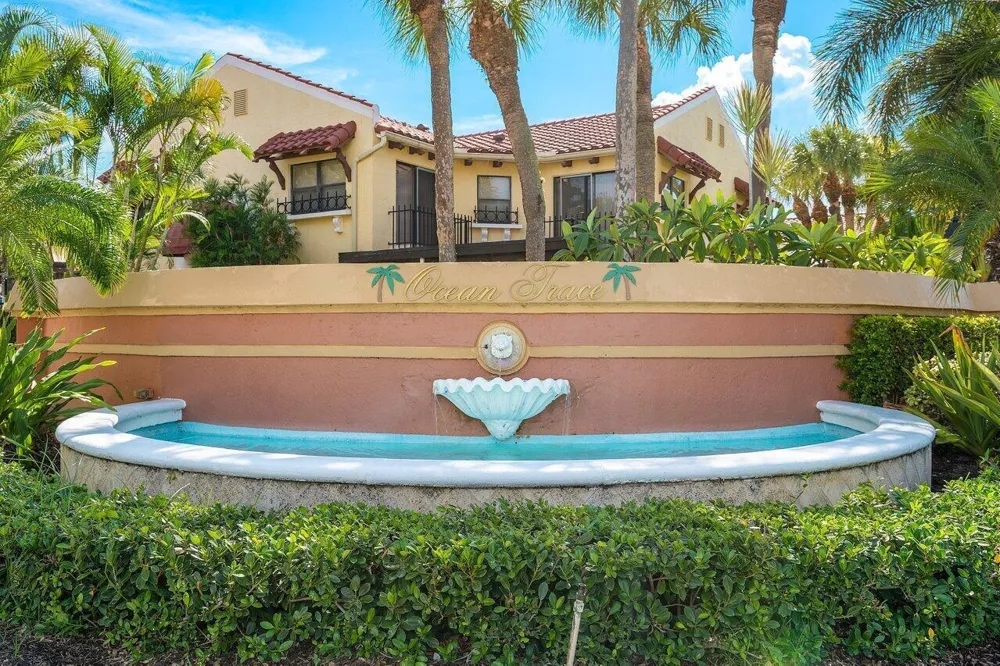300 Uno Lago Drive #304 Juno Beach, FL 33408
