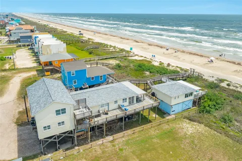 215 Spoonbill Place