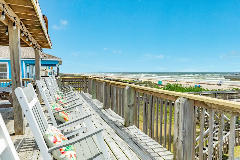 215 Spoonbill Place Surfside Beach, TX 77541