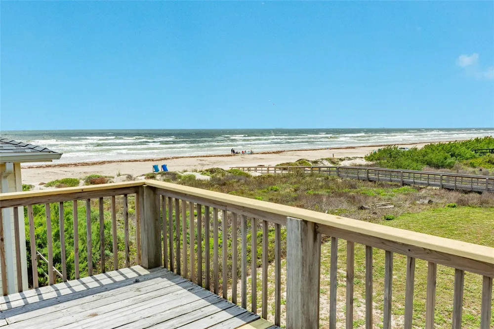 215 Spoonbill Place Surfside Beach, TX 77541