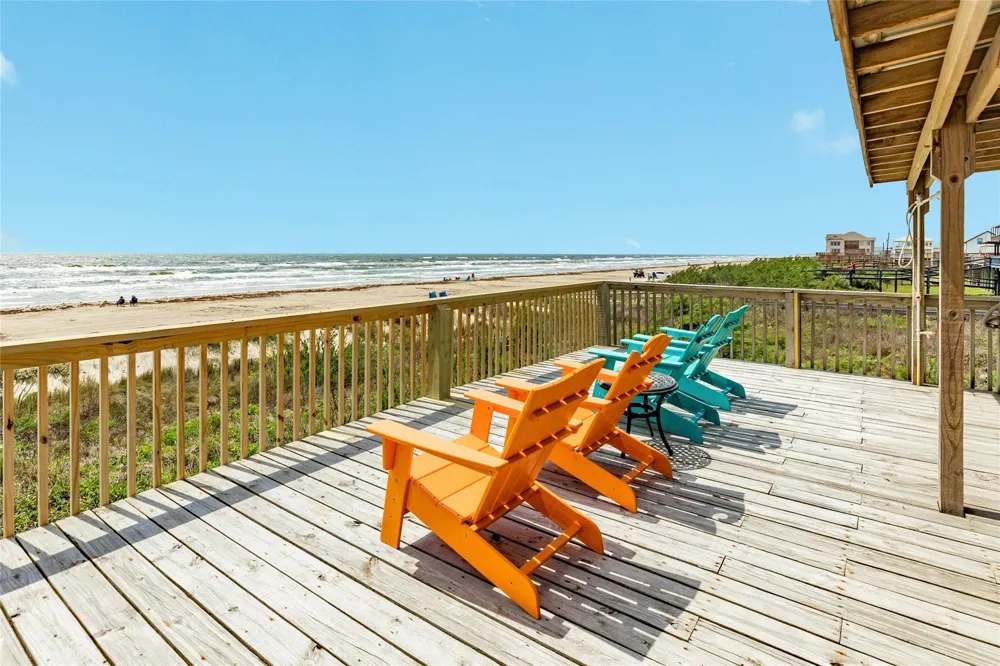 215 Spoonbill Place Surfside Beach, TX 77541