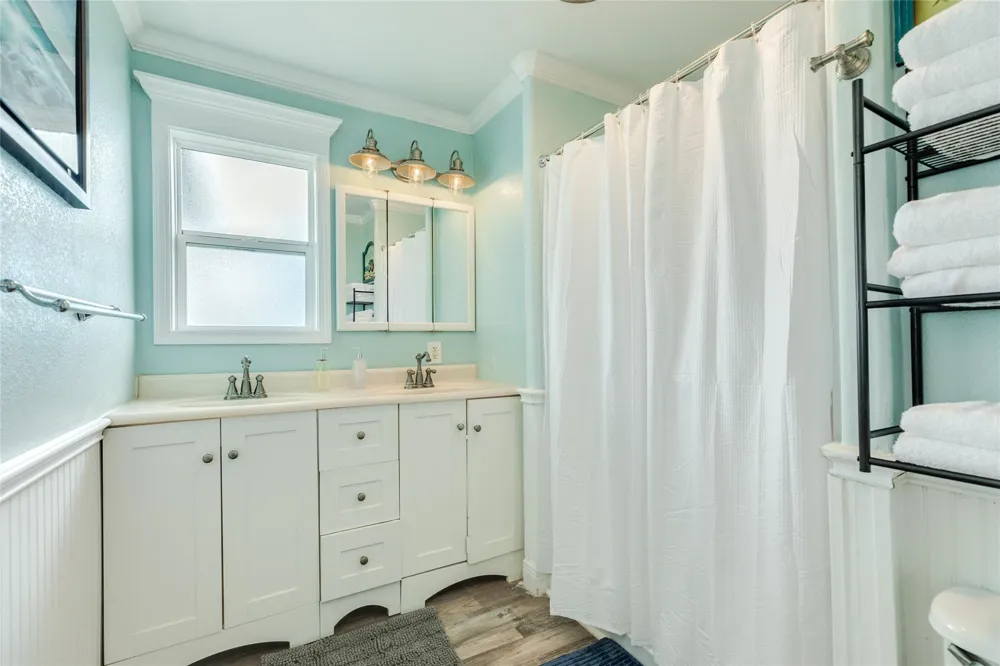 215 Spoonbill Place Surfside Beach, TX 77541