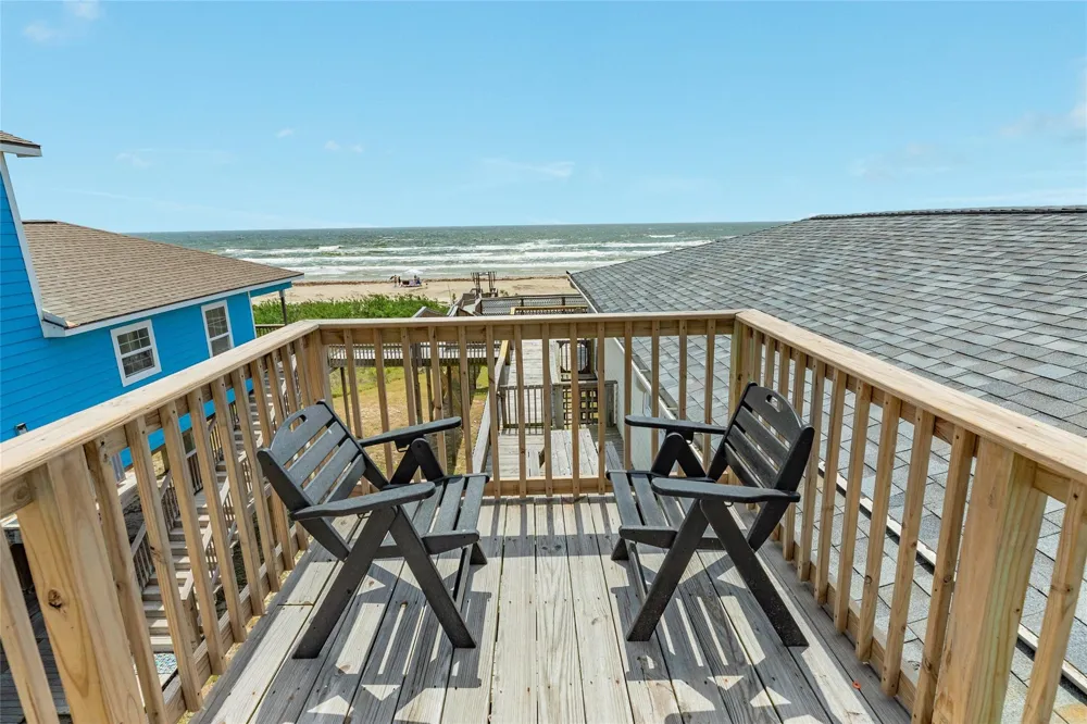 215 Spoonbill Place Surfside Beach, TX 77541